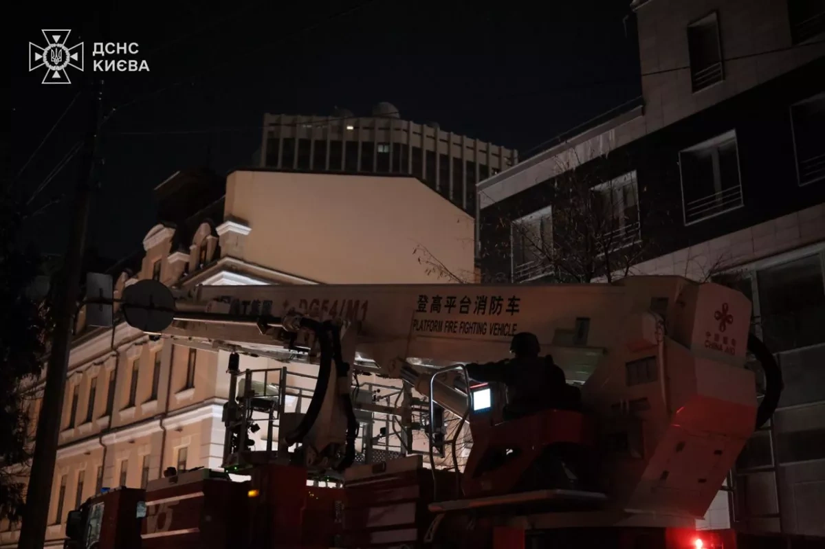 Ukraine faces massive overnight strikes on power plants, residential areas PHOTO / VIDEO