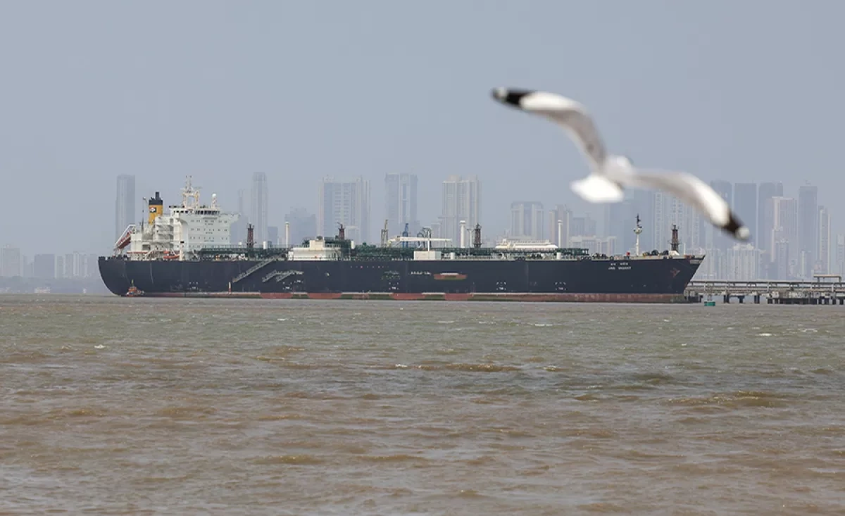 Iran permits 15 vessels to cross Hormuz under tight controls