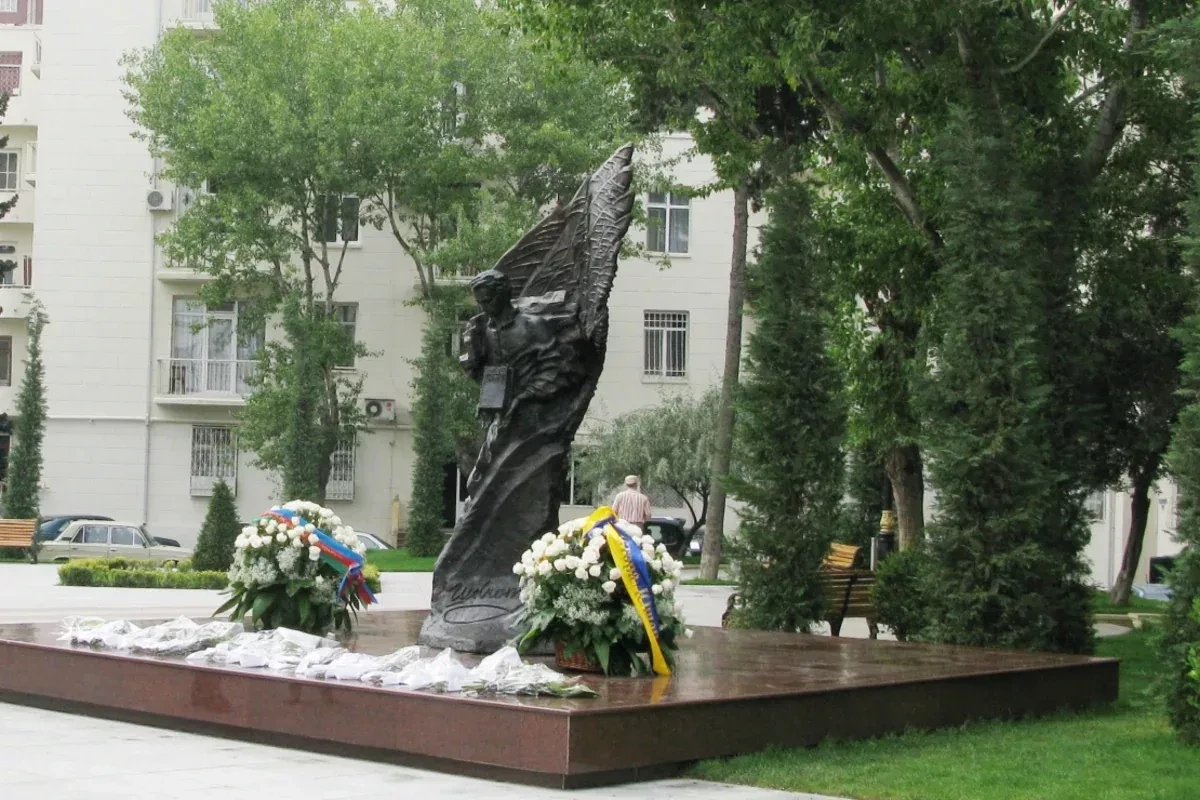 Baku square named after Ukrainian poet Taras Shevchenko PHOTO