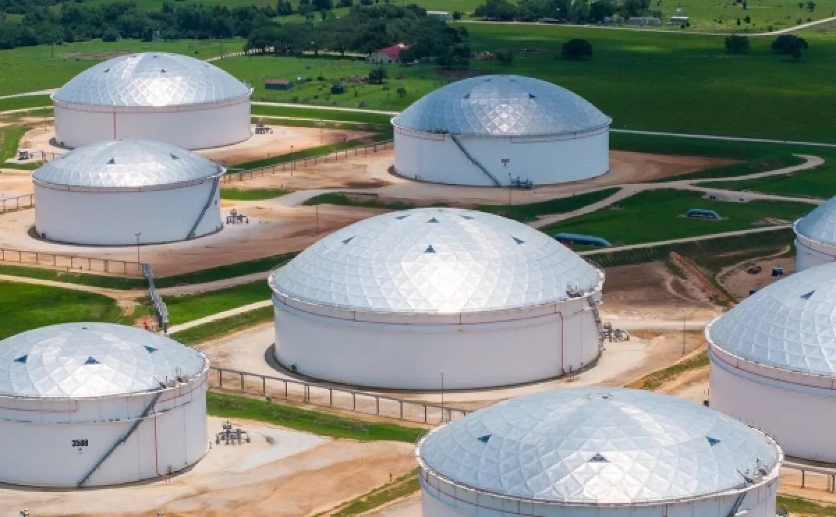 IEA to release 400 million barrels of oil from emergency reserves