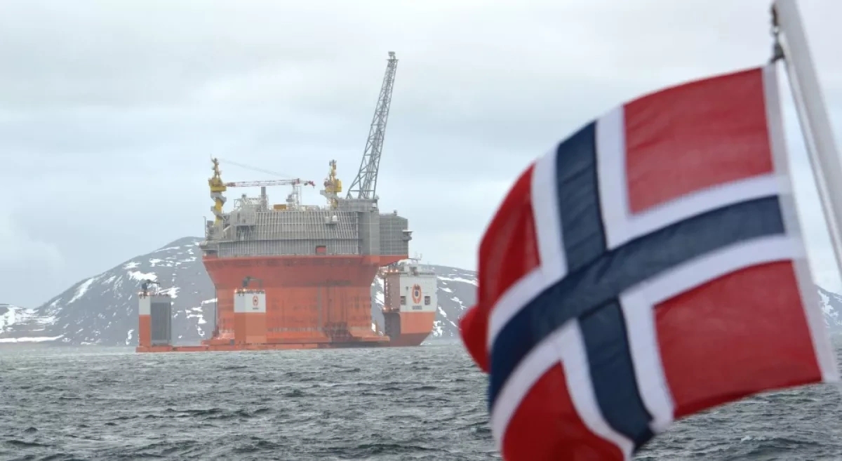 Norway’s oil fund urges looser climate targets to keep companies engaged