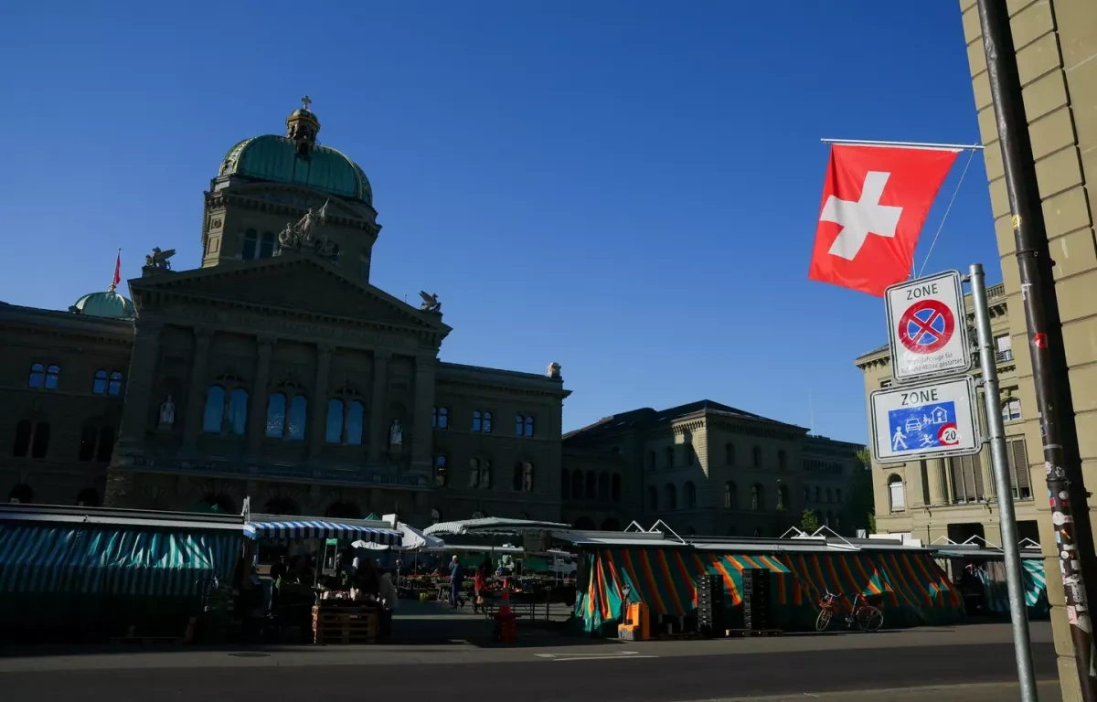 Switzerland adopts 20th sanctions package against Russia