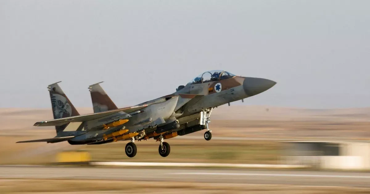 Israel targets Hezbollah operatives, seizes weapons cache