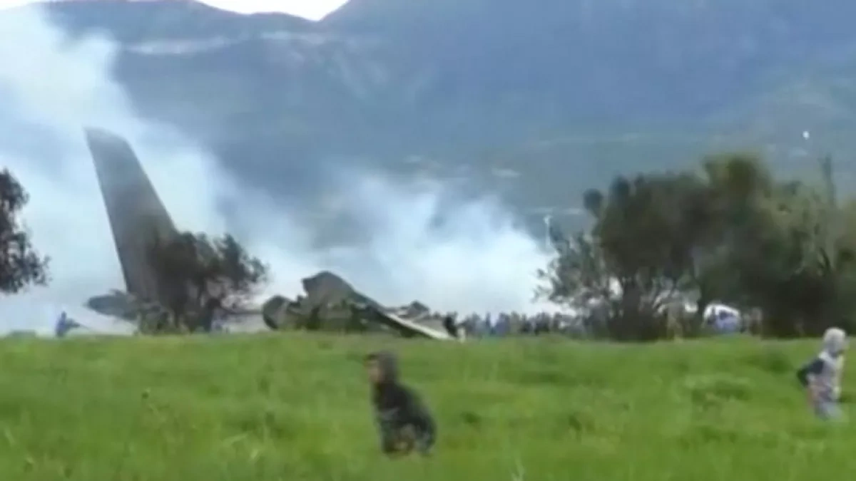 Algerian Air Force transport plane crashes after takeoff, killing two pilots