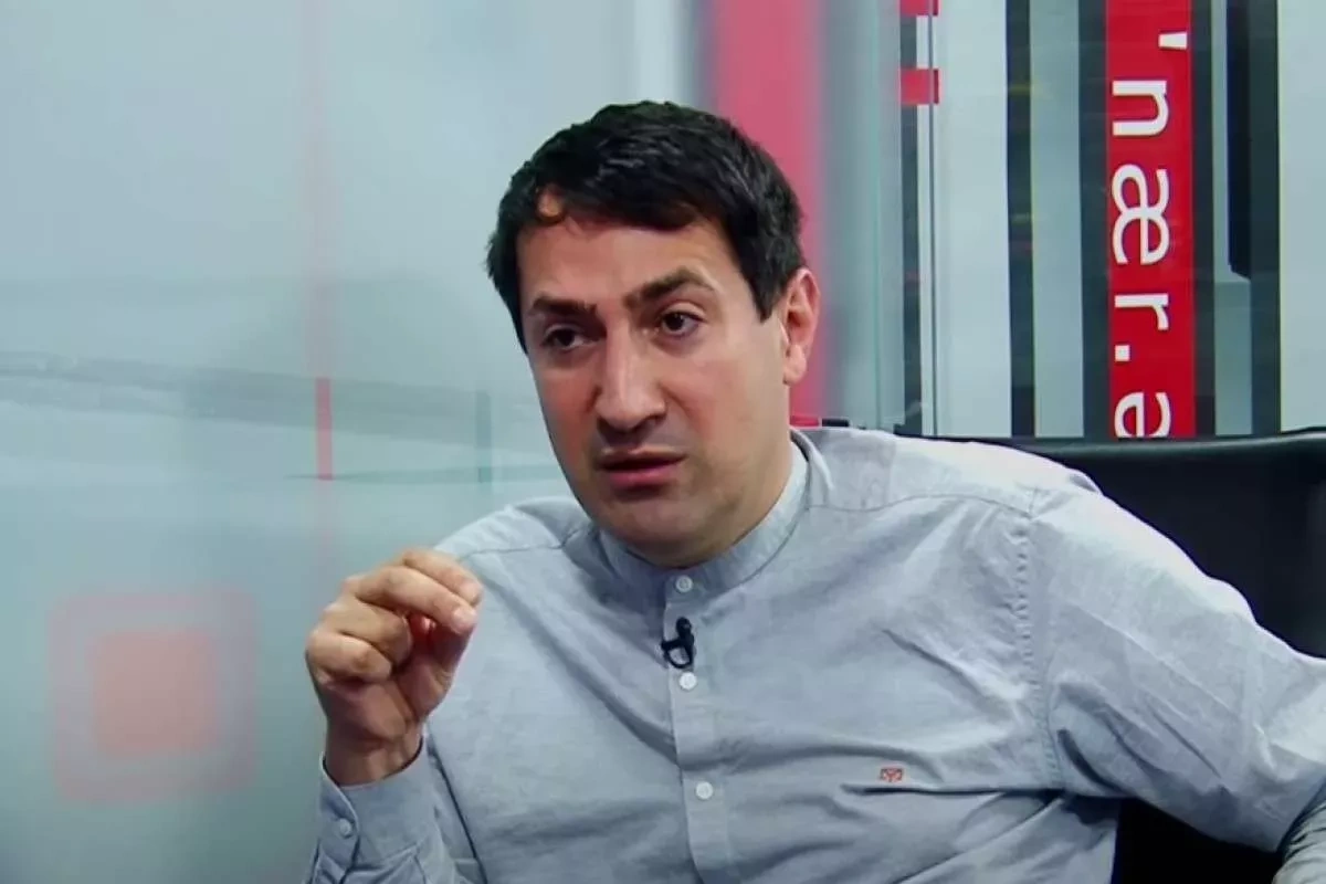 The triangle of the Armenian crisis Experts on church–state conflict
