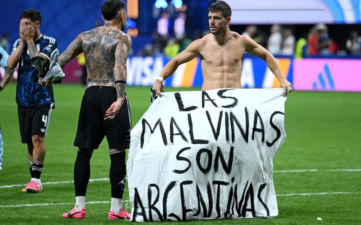 Argentina celebrate reaching World Cup final with provocative England taunt PHOTO