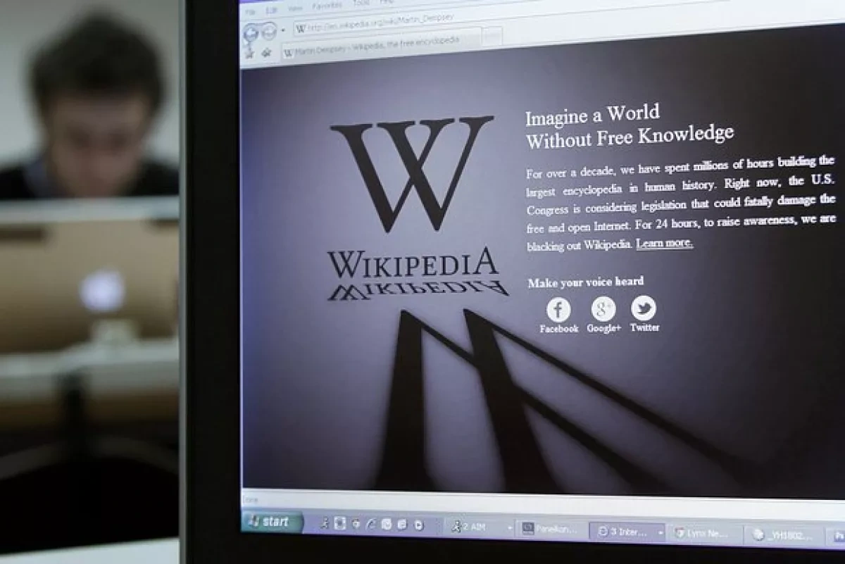 Wikipedia co-founder says platform contains propaganda in key areas