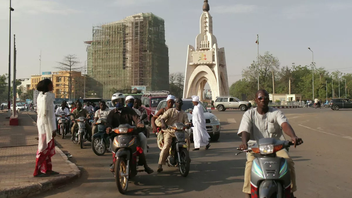 Mali imposes curfew in Bamako following attacks on key facilities
