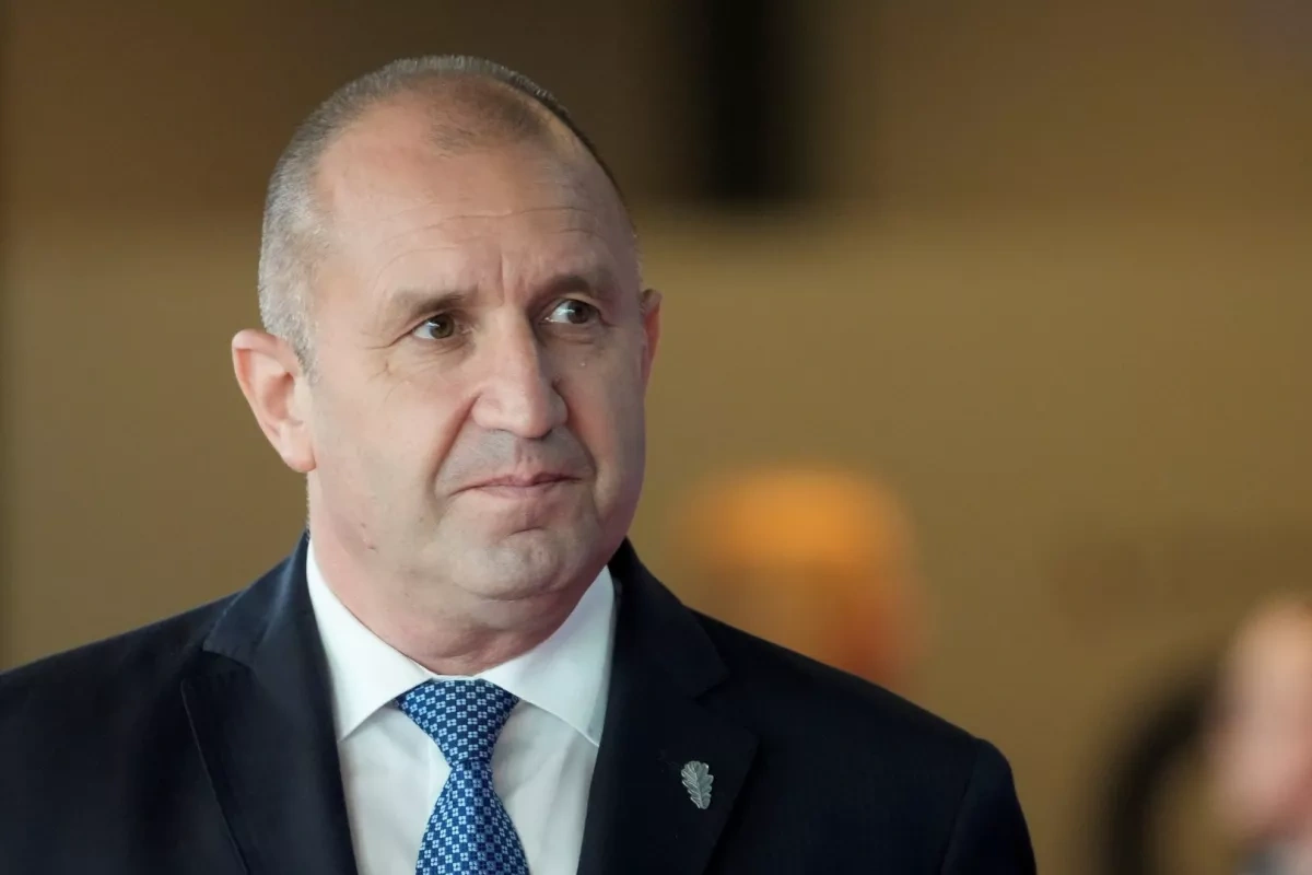 Eurointegration amid chaos: the Bulgarian paradox No budget, no government