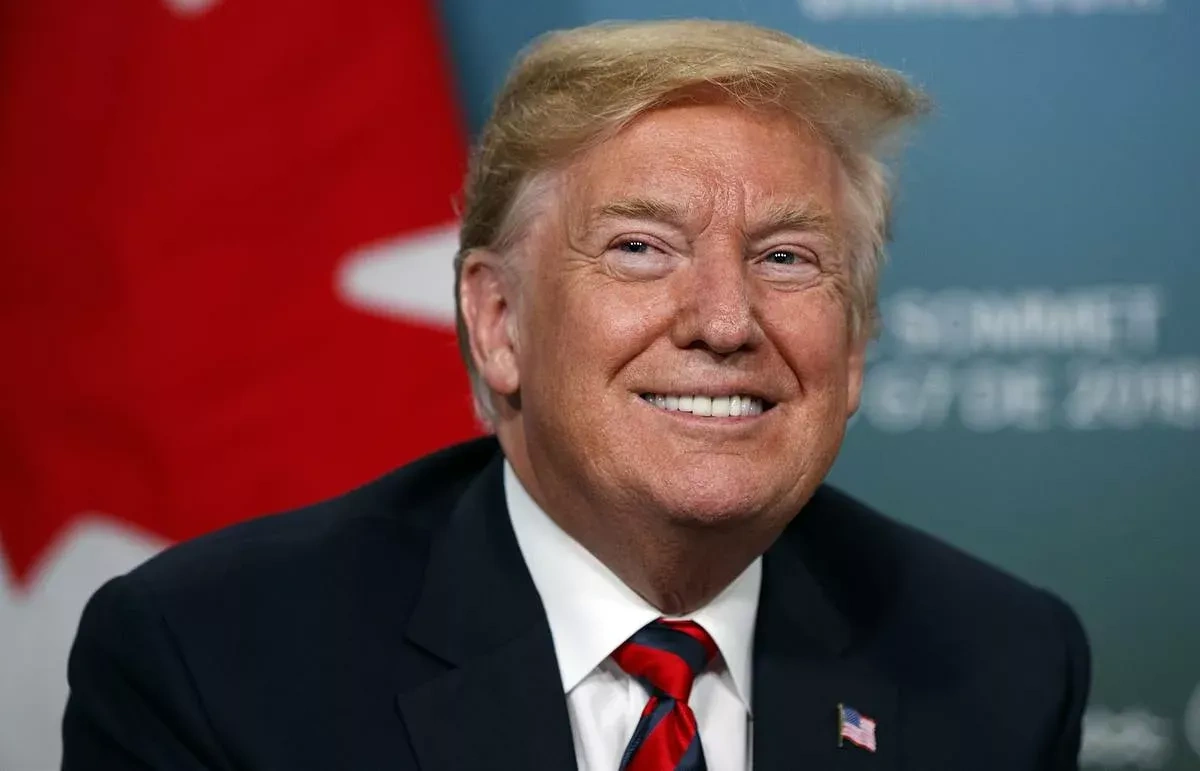 Trump posts Kim Jong Un photo following talk of new contact