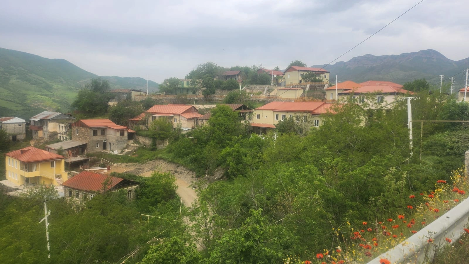 Azerbaijan reveals number of rebuilt houses in Shusha's Boyuk Galaderesi village (PHOTO)