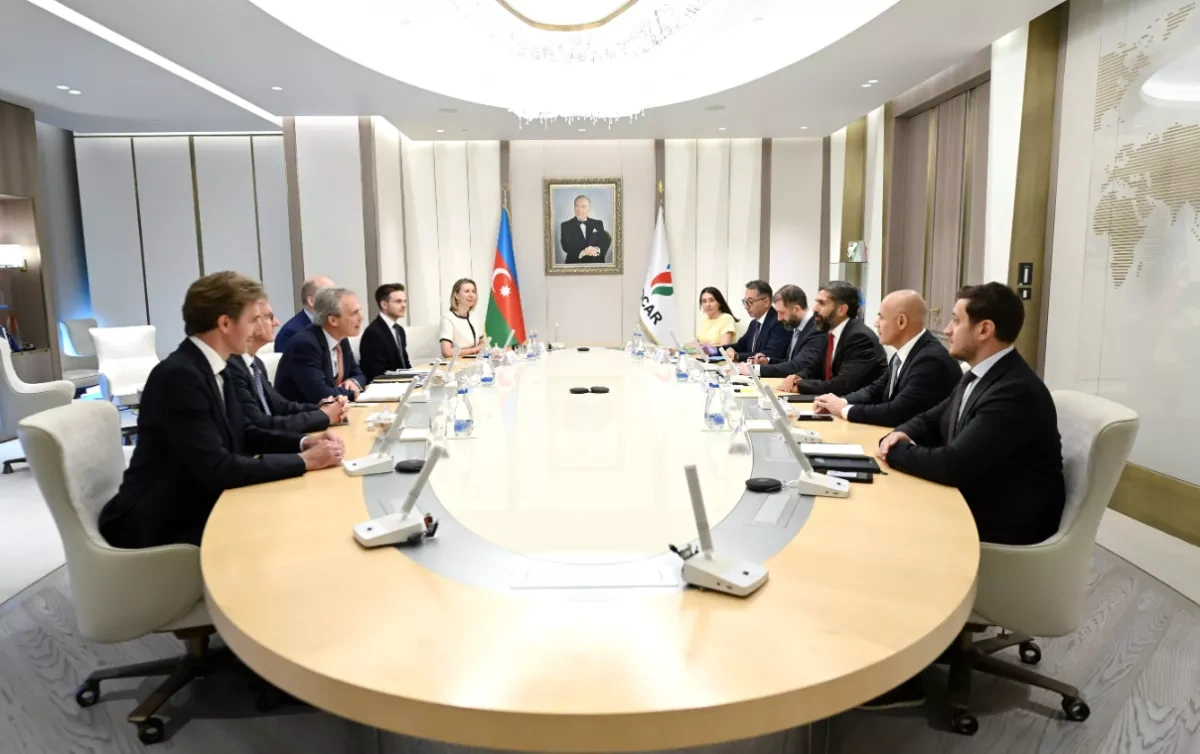 SOCAR explores new opportunities in renewables, decarbonisation with Wood Mackenzie PHOTO