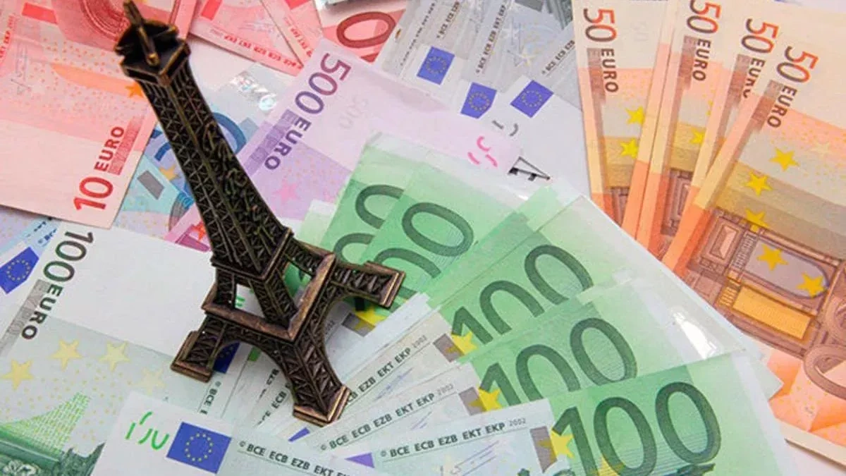 France’s debt crisis sends markets into the red Article in US media