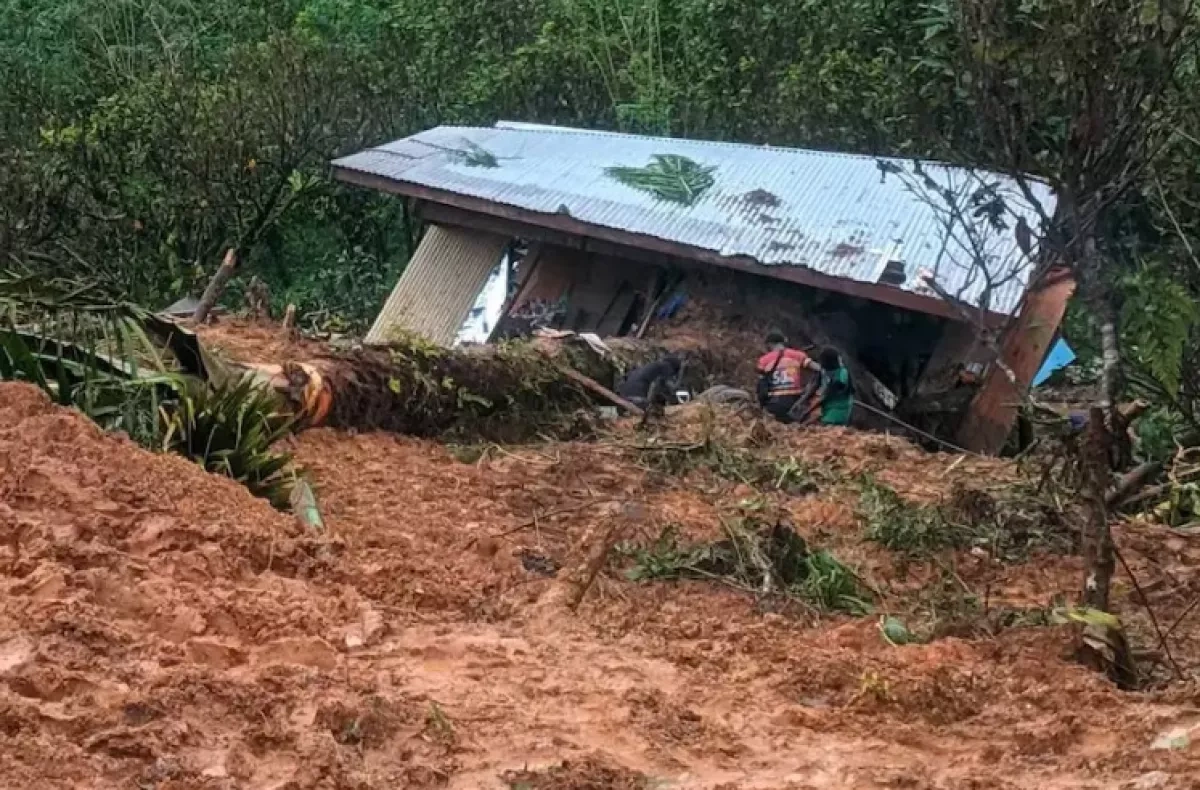 Landslides, floods kill 11 as Cyclone Maila batters Papua New Guinea