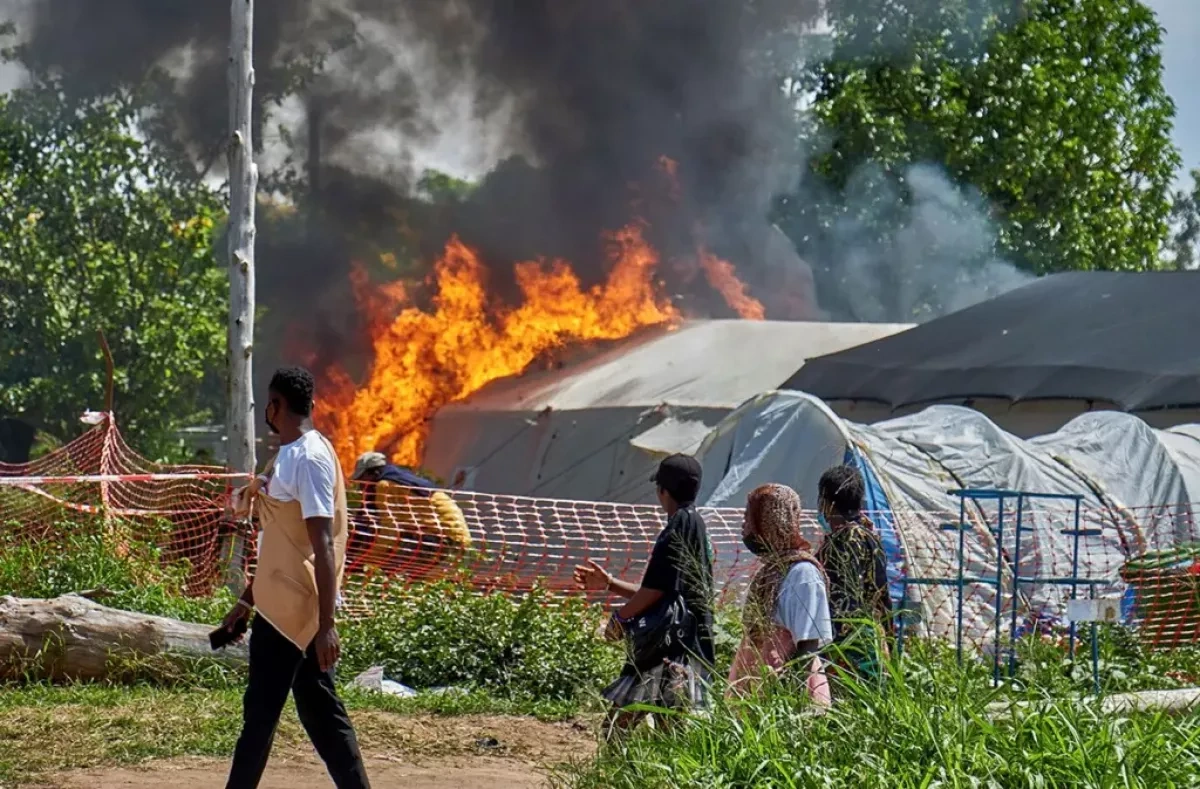 Violence against Ebola responders grows amid rampant spread of false rumours