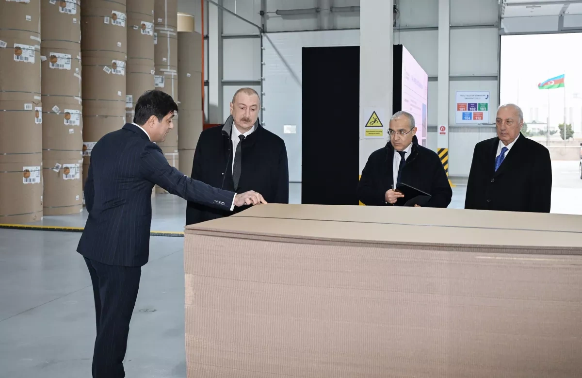 President Ilham Aliyev inaugurates “Azermirror” plant in Sumgayit Industrial Park Photo