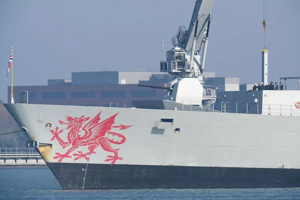 UK deploys warship to Middle East amid Hormuz tensions