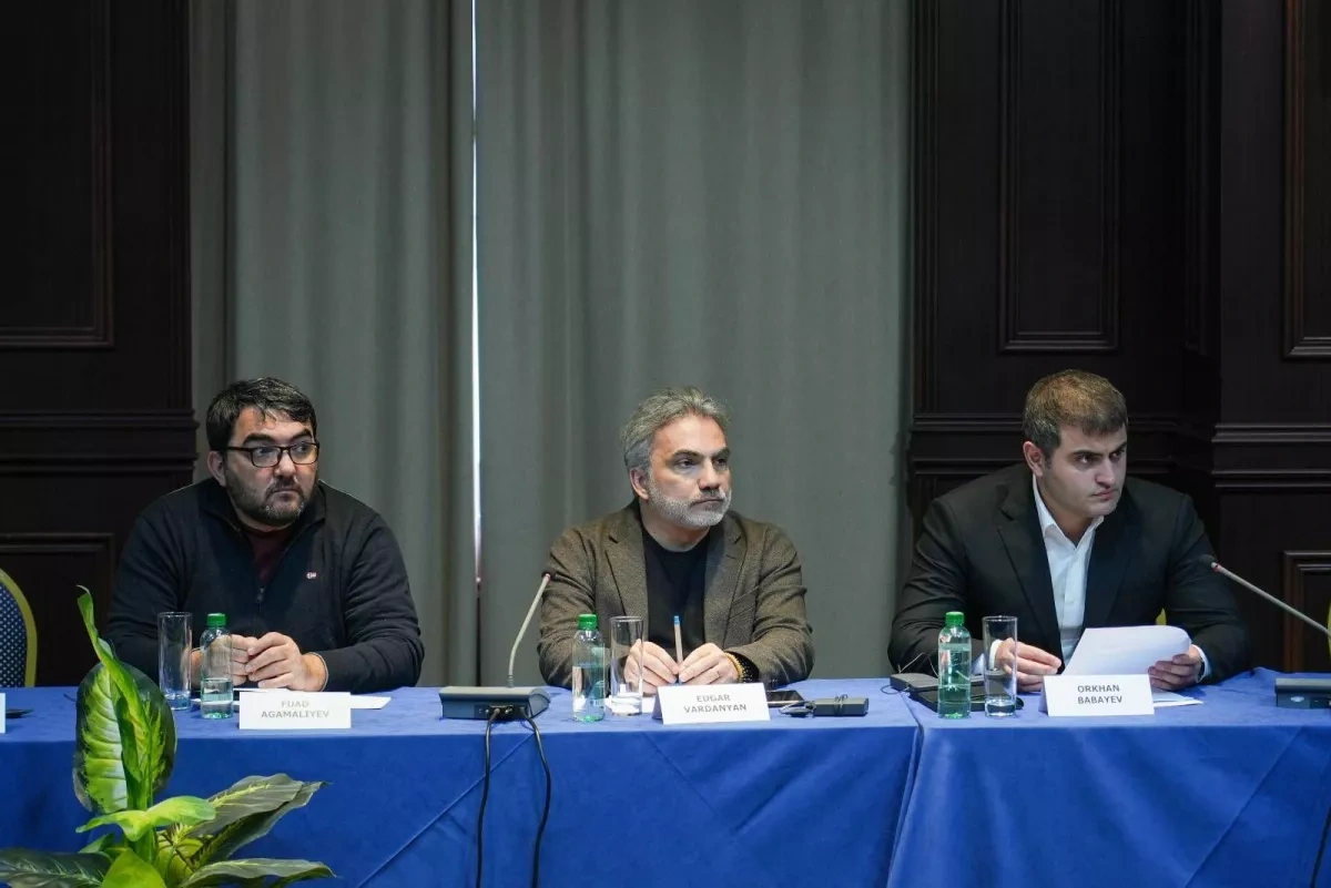 Azerbaijani delegation takes part in roundtable in Armenia PHOTO