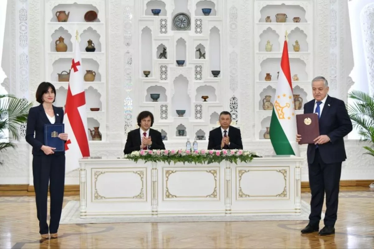 Georgia, Tajikistan sign series of cooperation agreements PHOTO