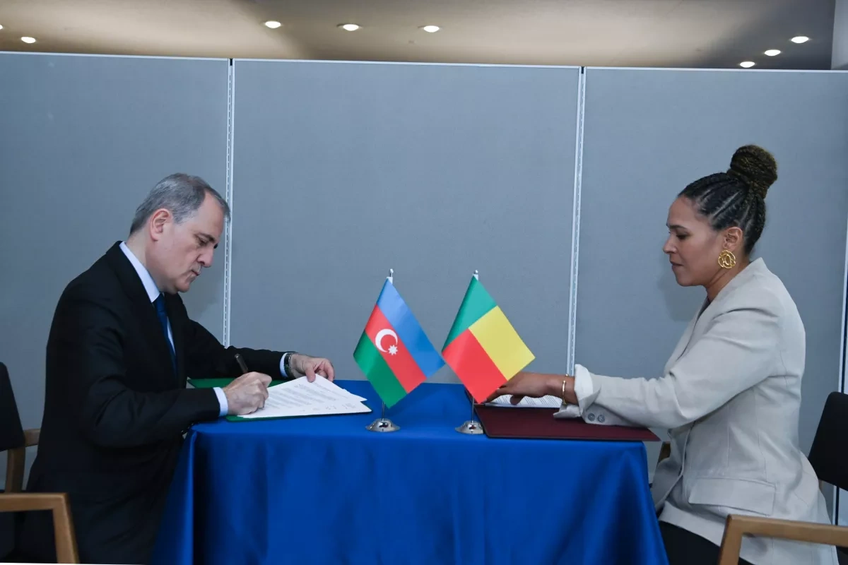 Azerbaijan expands visa-free travel ties with Caribbean, West African states PHOTO