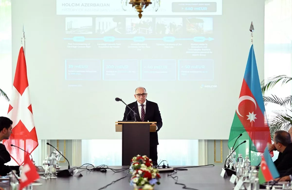Azerbaijani minister presents investment opportunities to Swiss businesses PHOTO