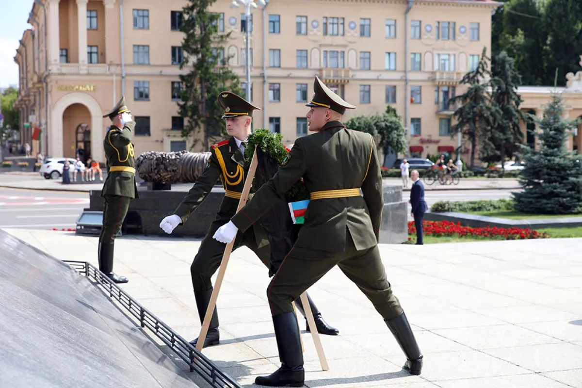 Azerbaijan top army commander reviews military cooperation during Belarus visit PHOTO