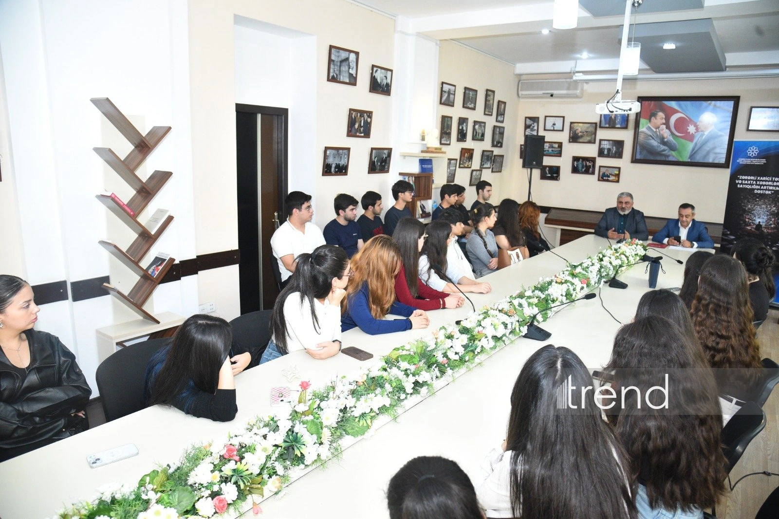 Azerbaijani experts warn students about fake news, foreign influence (PHOTO/VIDEO)