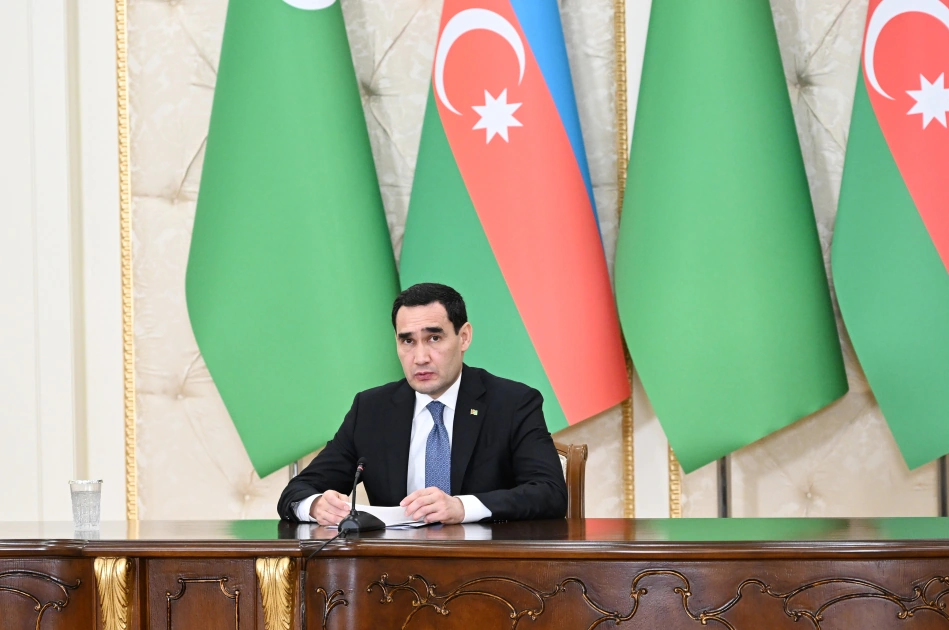 Presidents Ilham Aliyev and President of Turkmenistan delivered press statements (PHOTO)