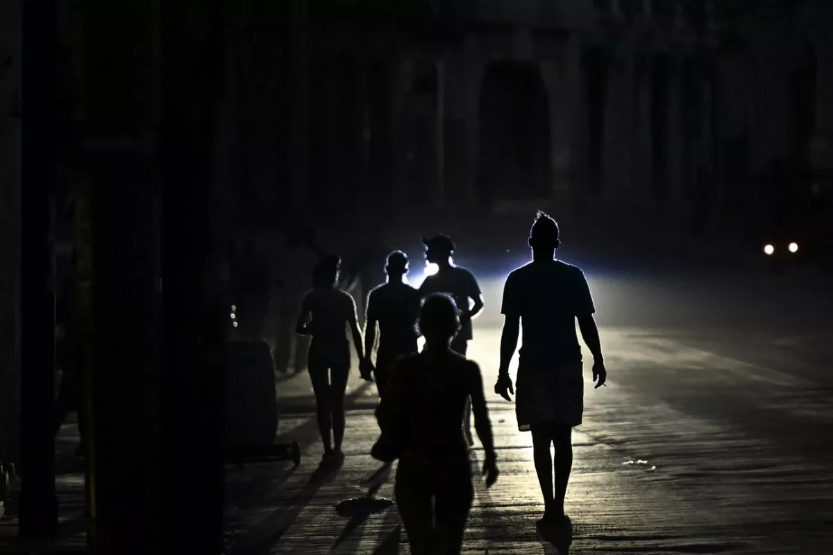 Politico: Trump administration weighs military options against Cuba