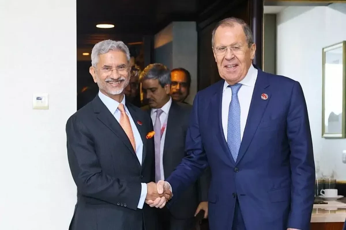 Russian, Indian top diplomats hold talks in Manila