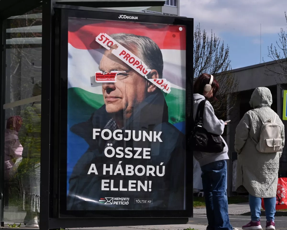 Majority of Hungarians favour EU membership Poll shows