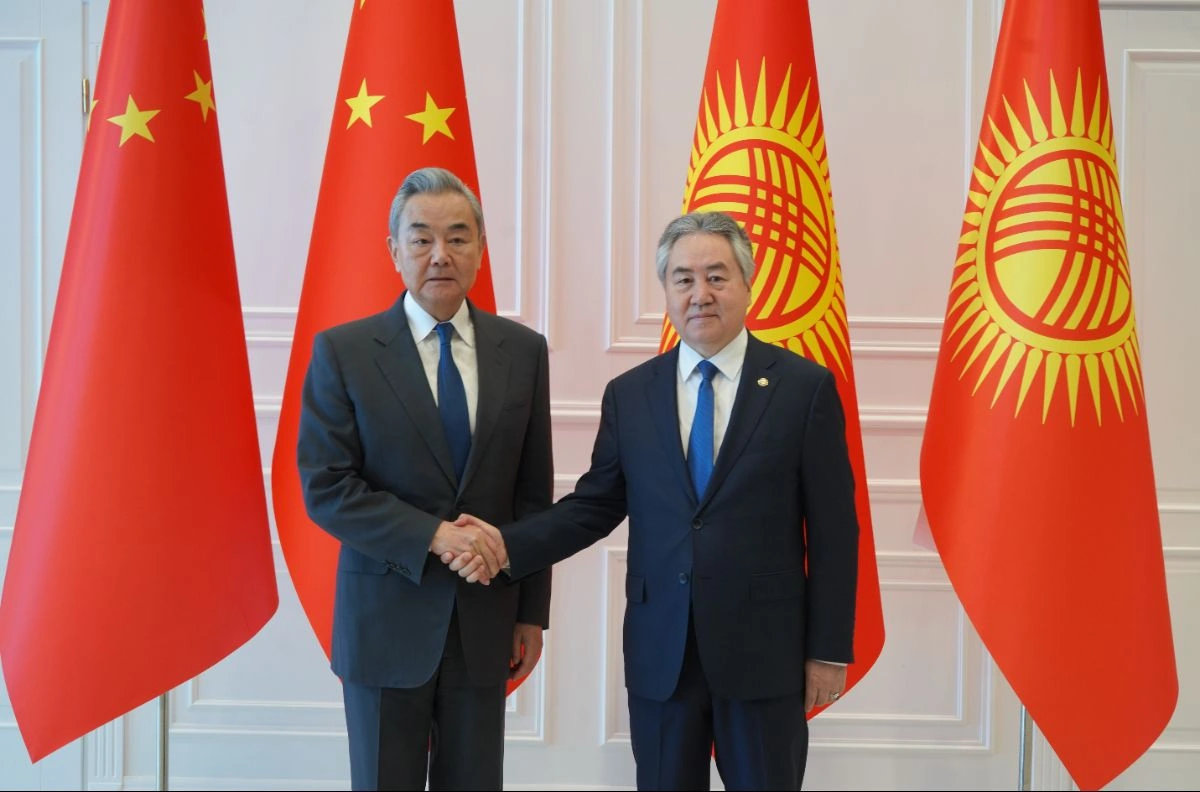 Kyrgyzstan and China discuss trade, economic cooperation and joint projects