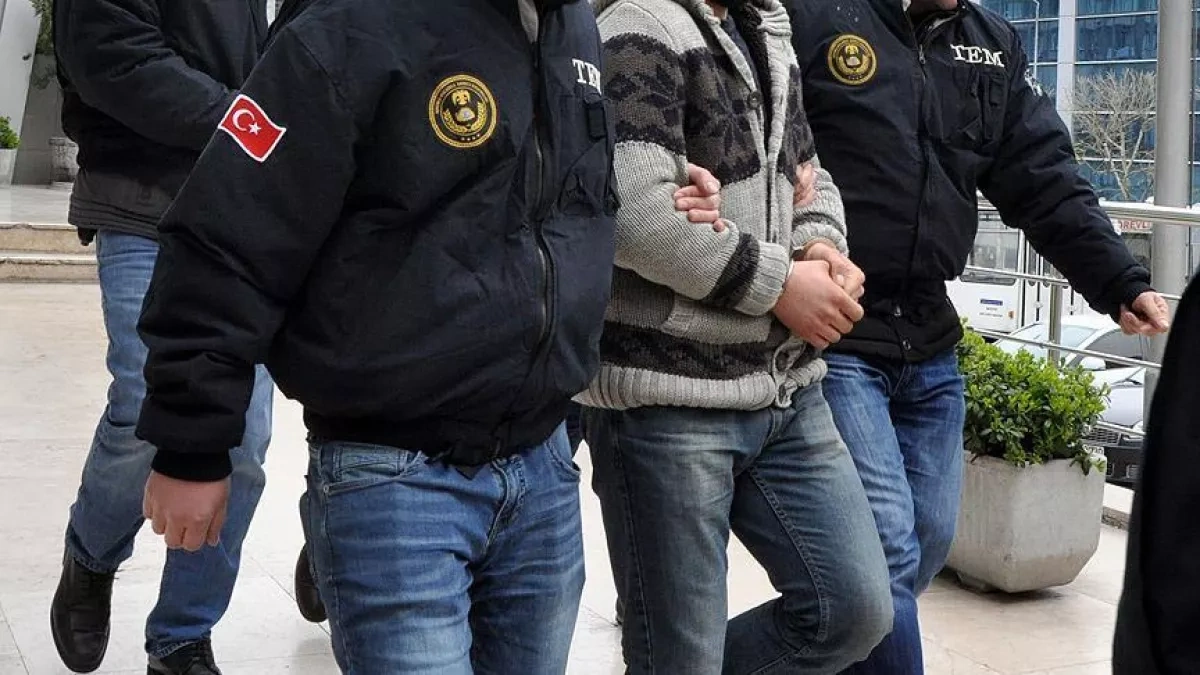 Türkiye detains 233 FETÖ-linked suspects in 20 days
