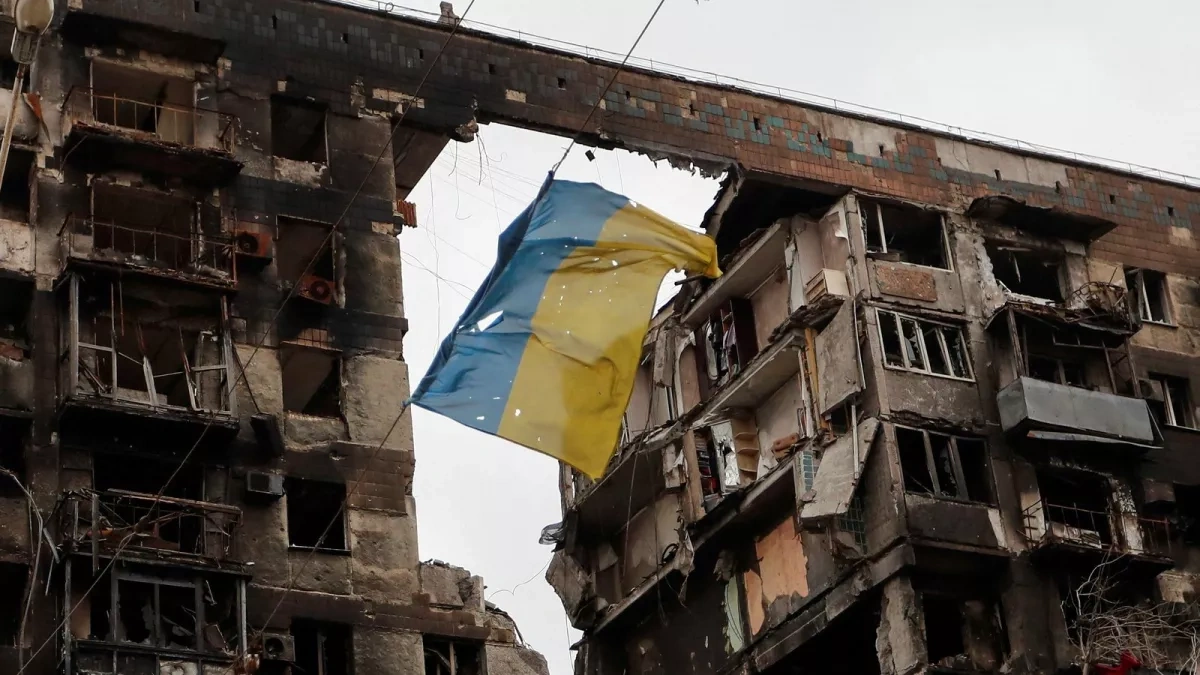 Search ongoing after deadly airstrikes in Dnipropetrovsk region video