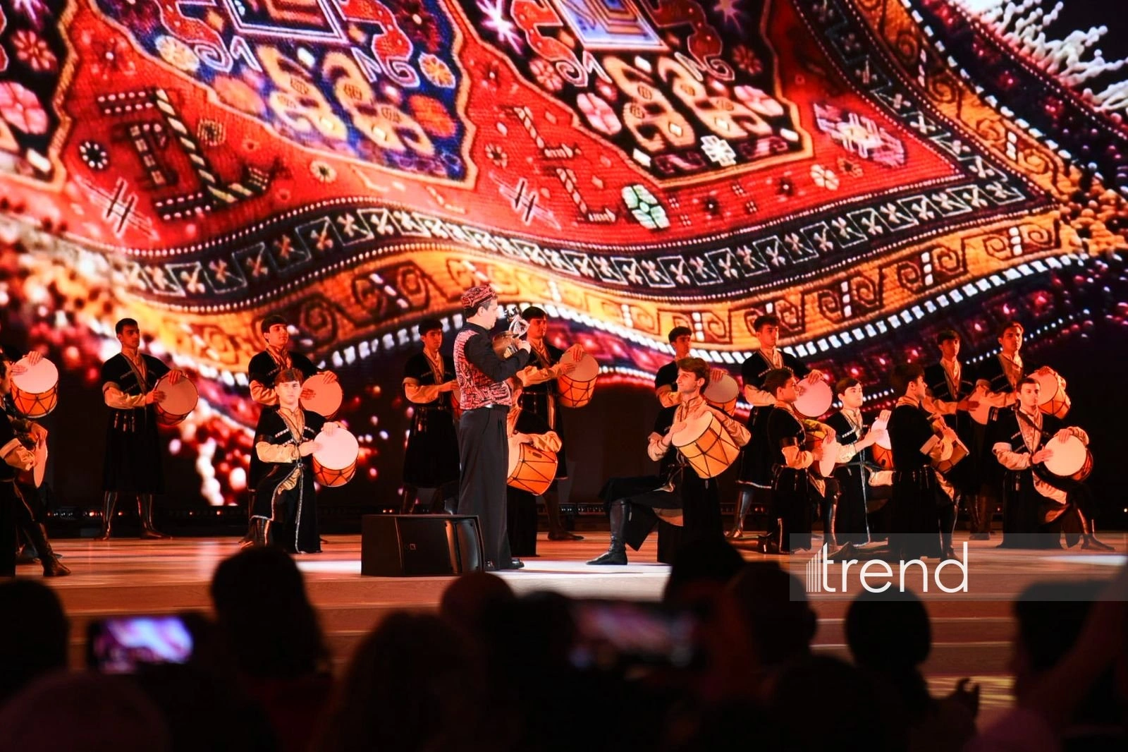 Baku hosts closing ceremony of WUF13 (LIVE/PHOTO)