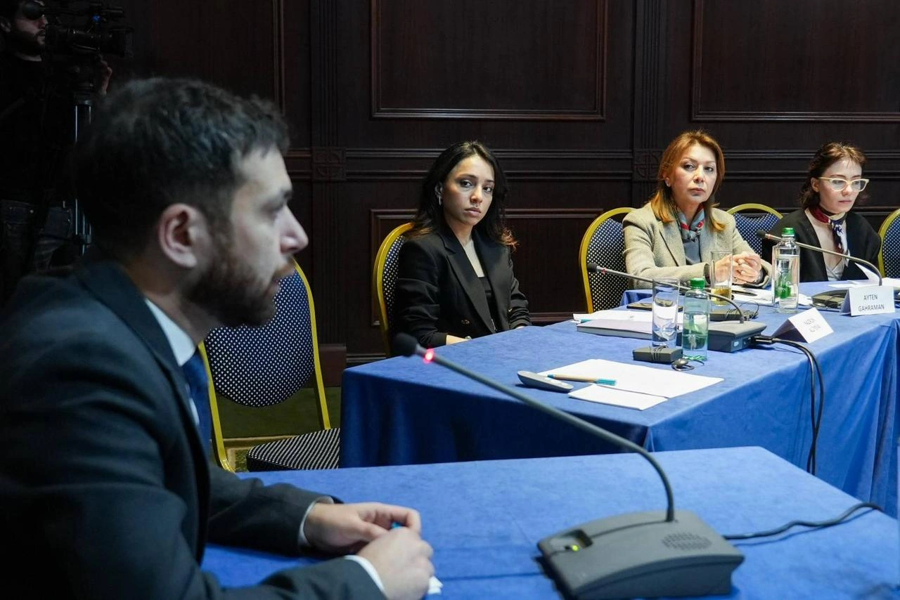 Armenia hosts roundtable with Azerbaijani and Armenian civil society representatives under “Bridge of Peace” initiative (PHOTO)