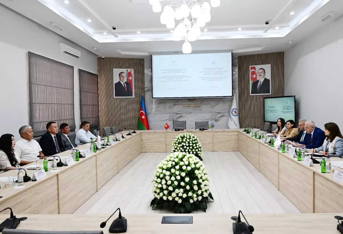 Azerbaijan, Kyrgyz trade unions sign tourism cooperation deal PHOTO