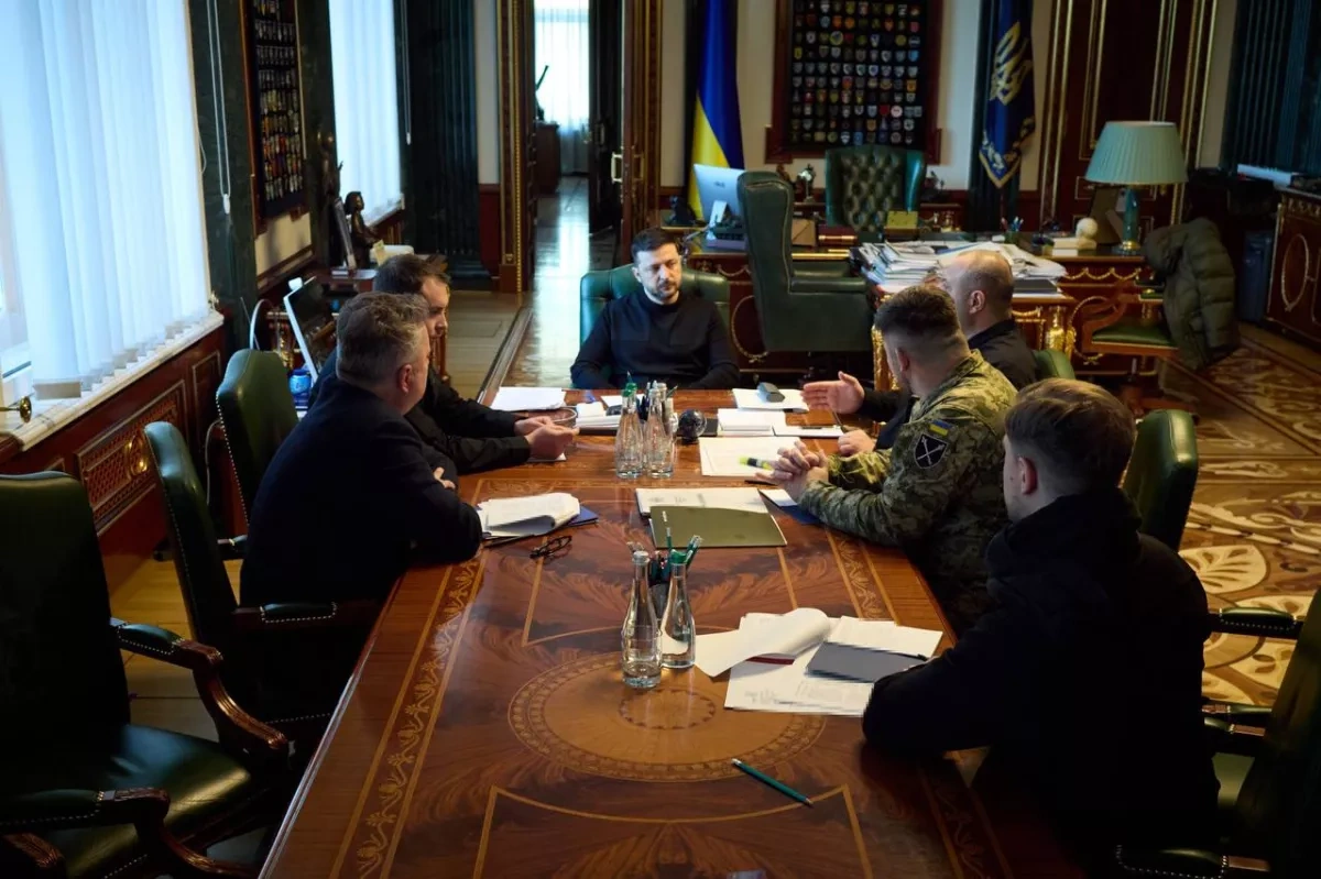 Zelenskyy prepares for key talks, tightens sanctions, flags Iran threat PHOTO