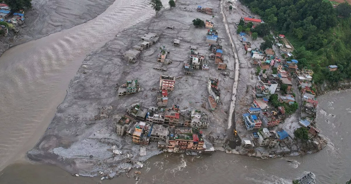 Nepal faces fresh landslide threat after deadly flood