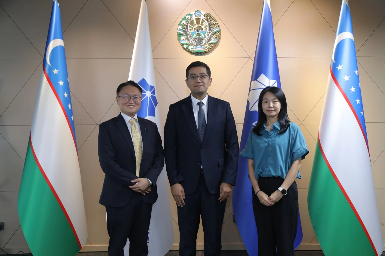 Uzbekistan, South Korea review progress on e-government data center