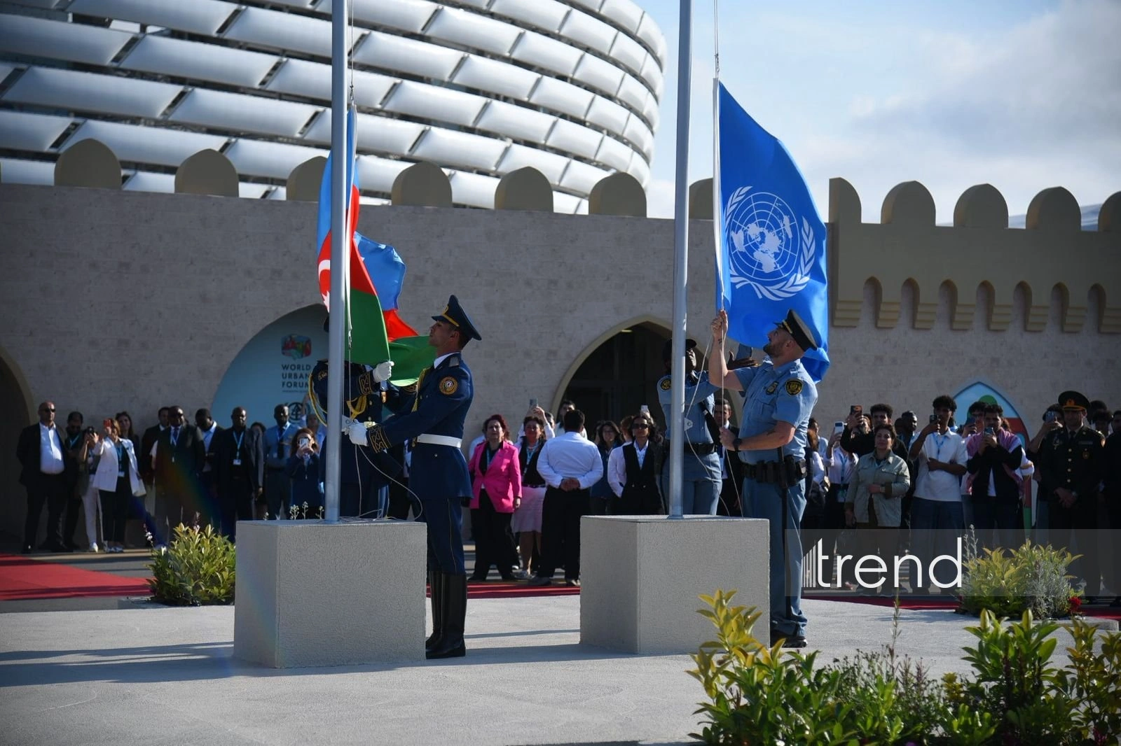 WUF13 hosts ceremony of lowering flags of Azerbaijan and UN (PHOTO)