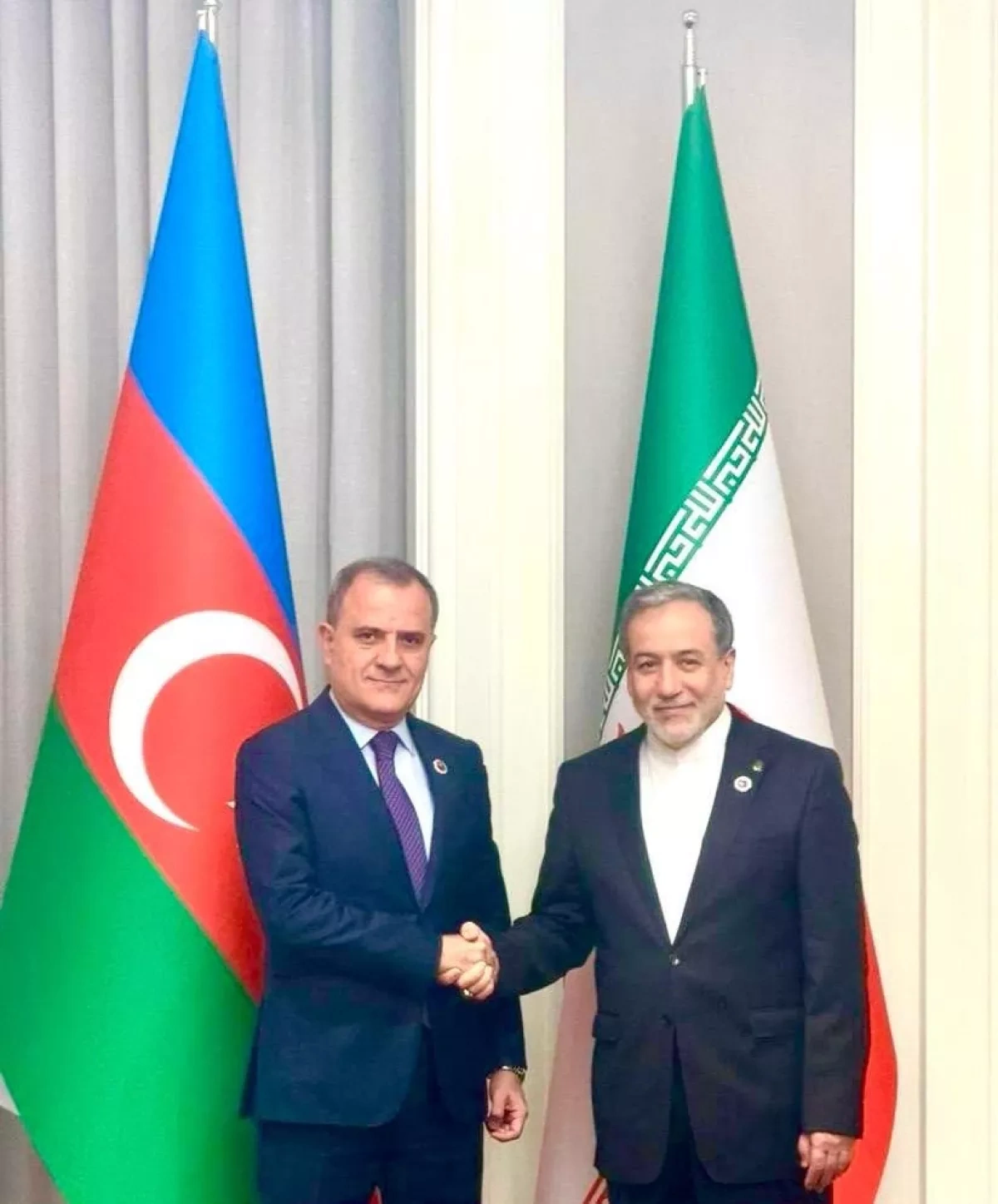 Azerbaijani, Iranian FMs focus on expanding bilateral ties in Bishkek