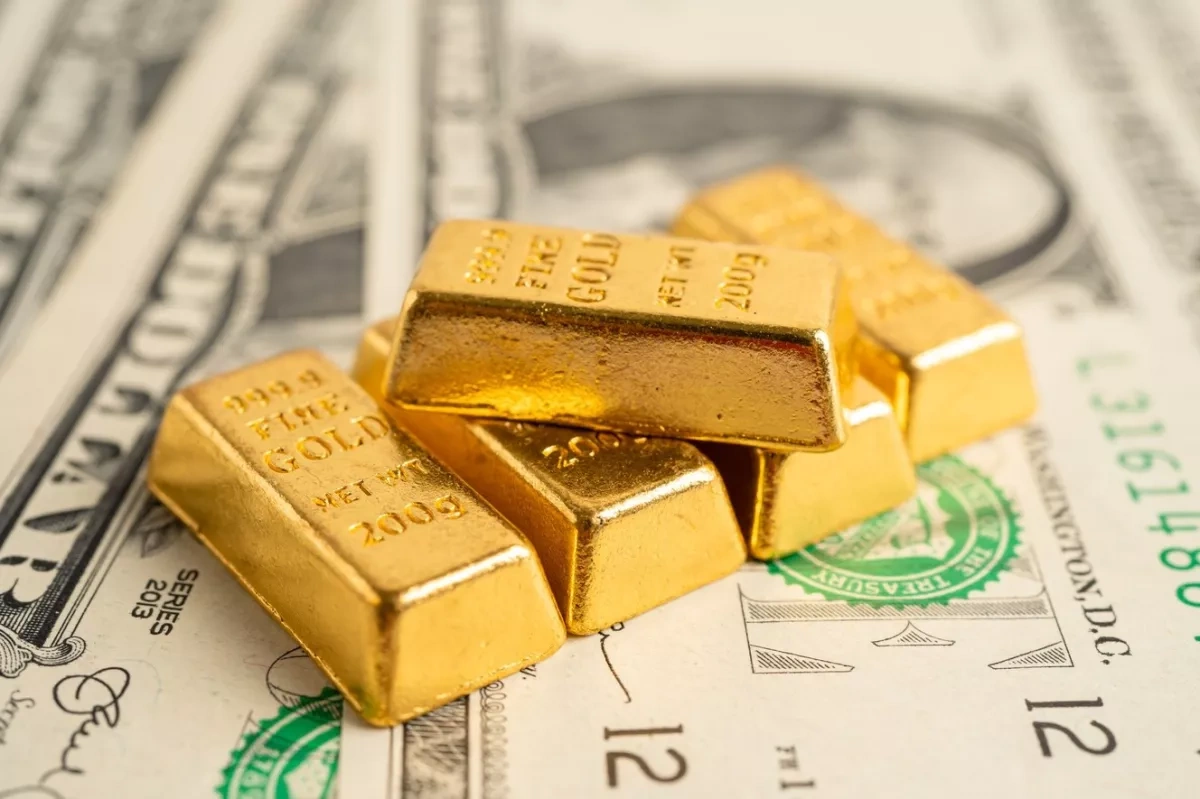 Gold prices hold near seven-week high as markets await US inflation data