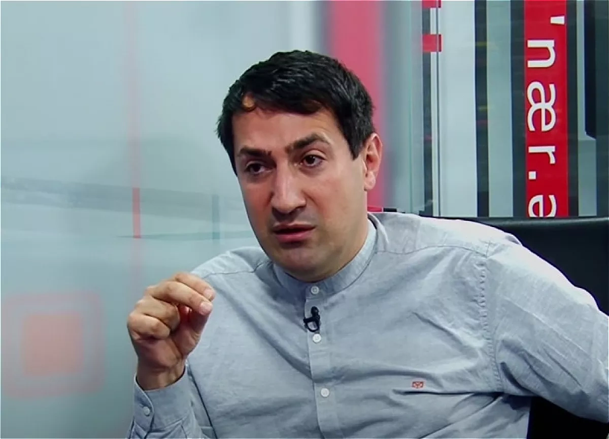 Under whose tune is Armenia’s ex-minister singing? Expert opinions on Caliber.Az