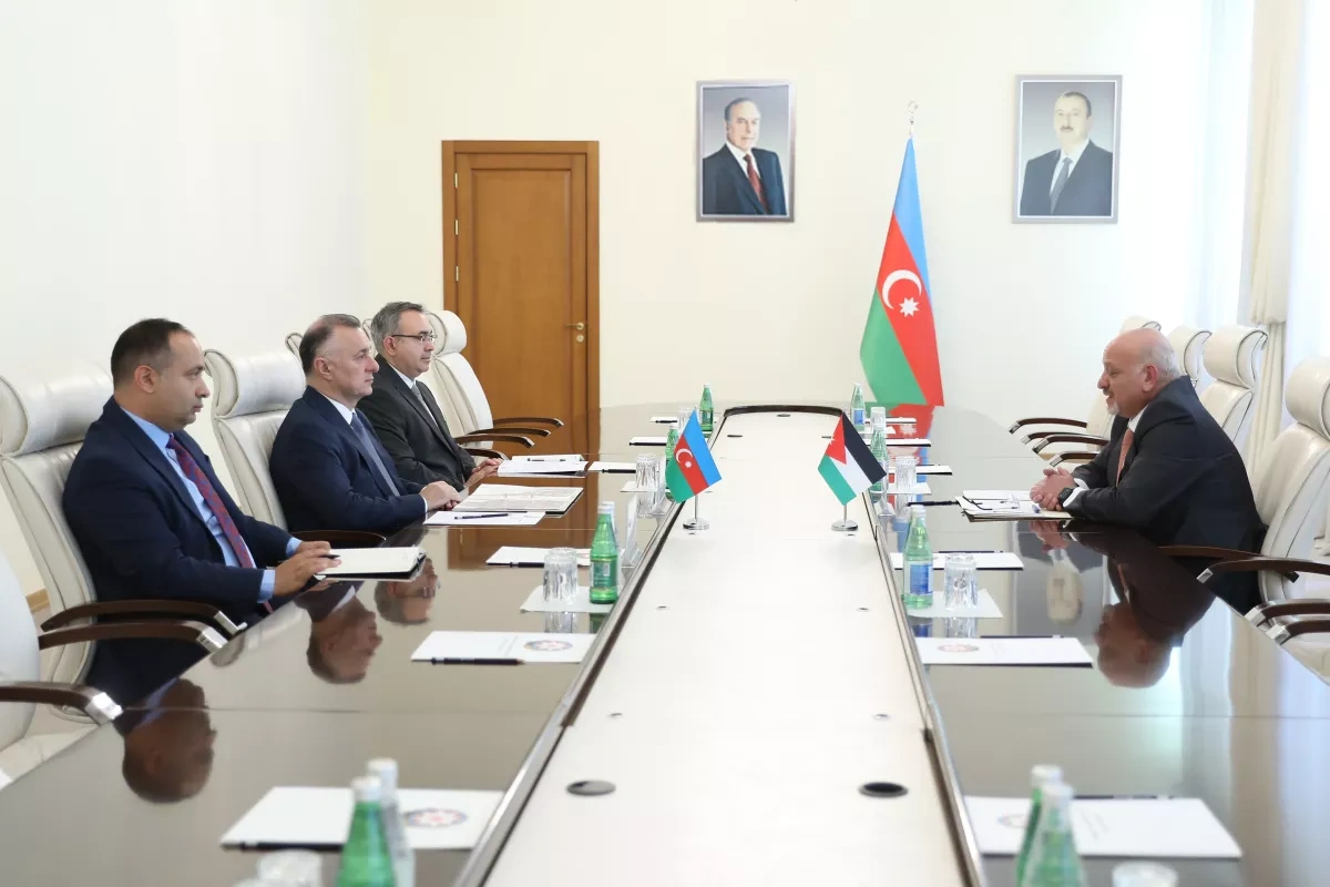 Azerbaijan, Jordan discuss expanding healthcare cooperation PHOTO