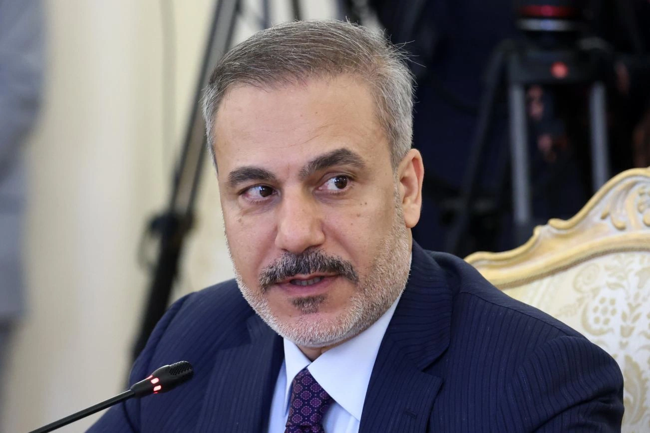 Turkish FM discusses regional issues with EU delegation