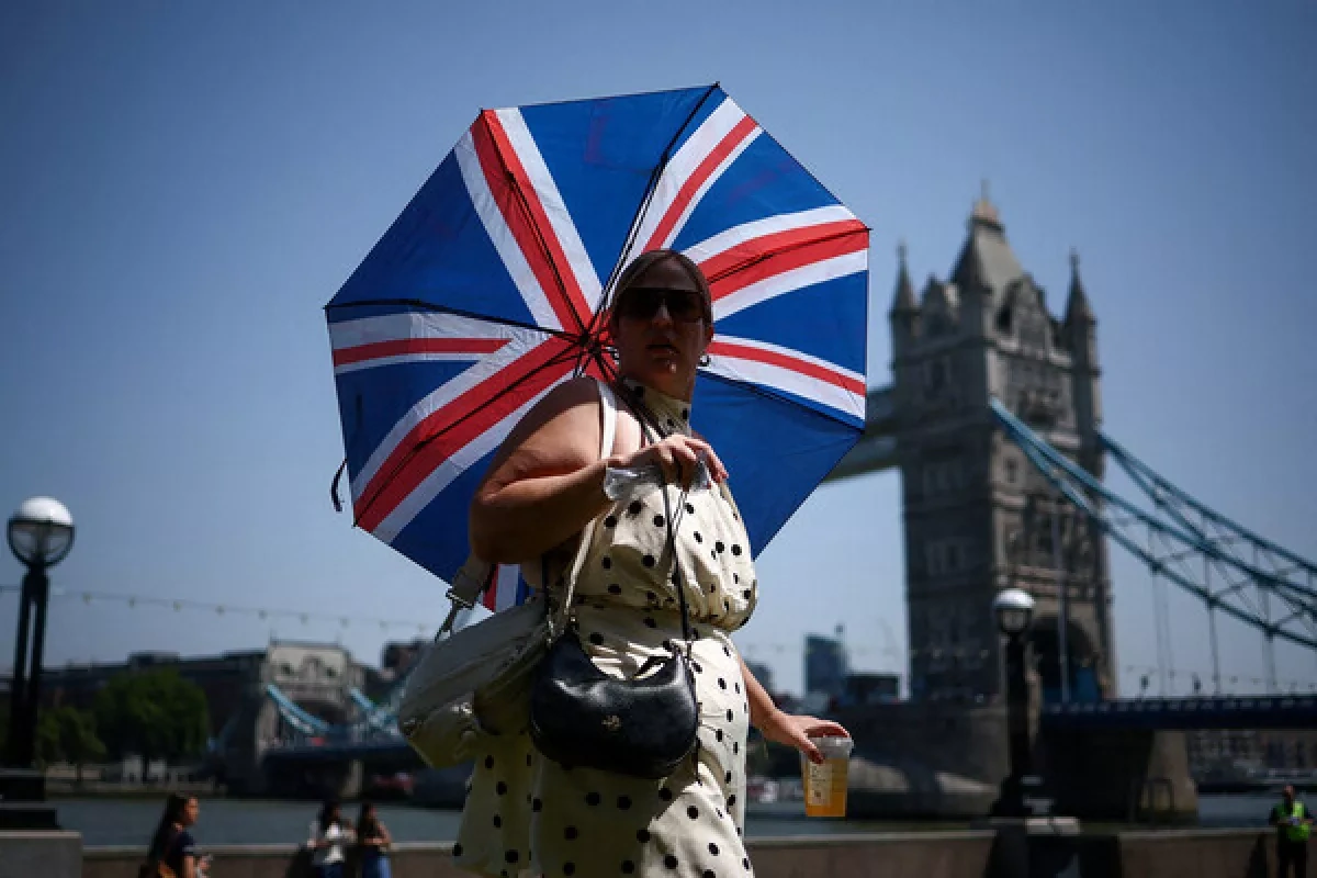 Extreme heat weighs on UK productivity and labour supply