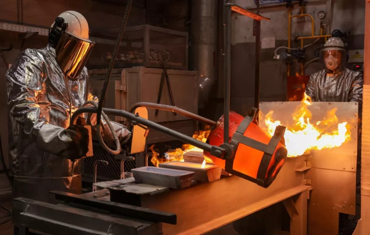 Gold climbs above $4,400 ounce for first time since June Updated