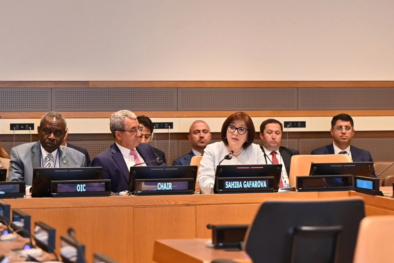 Azerbaijani parliament speaker meets with permanent reps of OIC states in New York (PHOTO)