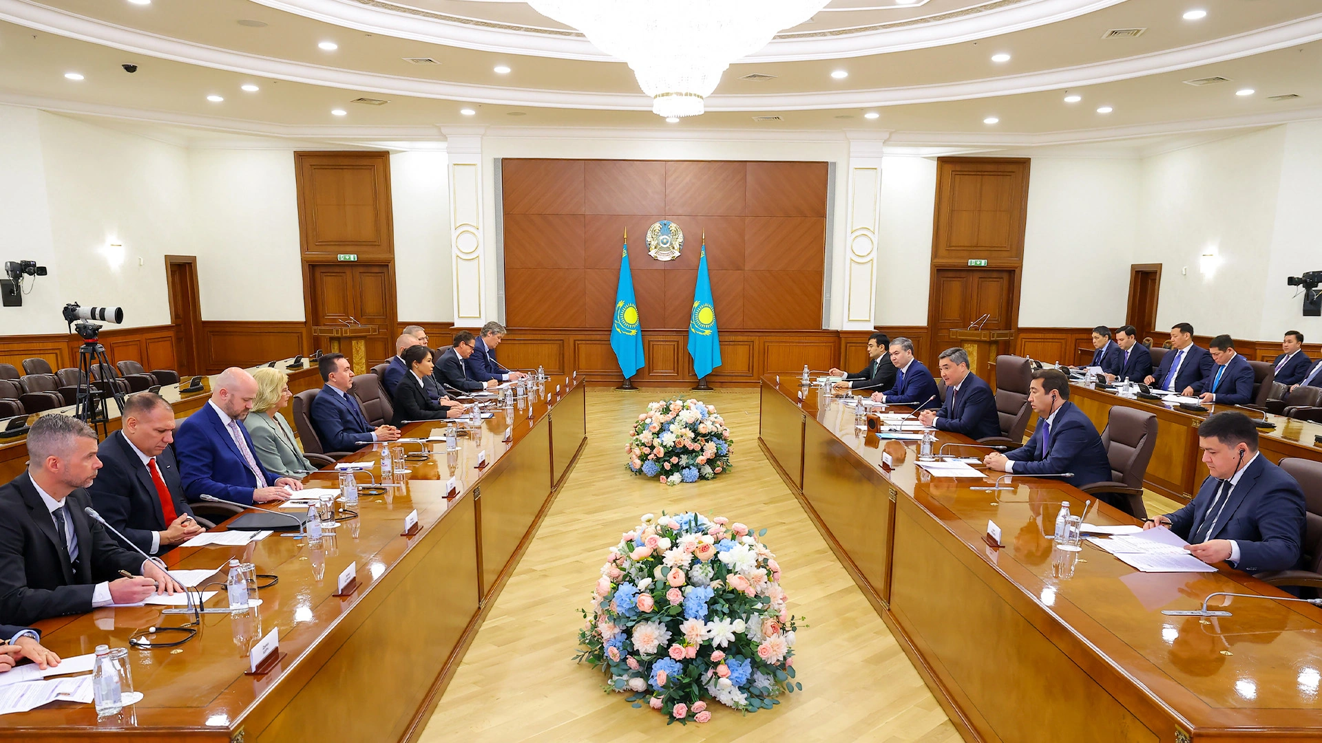 Kazakhstan signs localization deals with global farm machinery makers